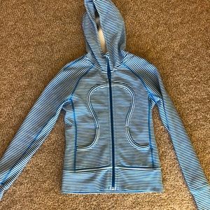 Lululemon Scuba Zip-up Size 4